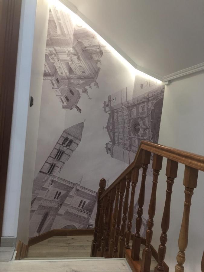 Claustro Las Francesas Siglo XV Valladolid Ngoại thất bức ảnh